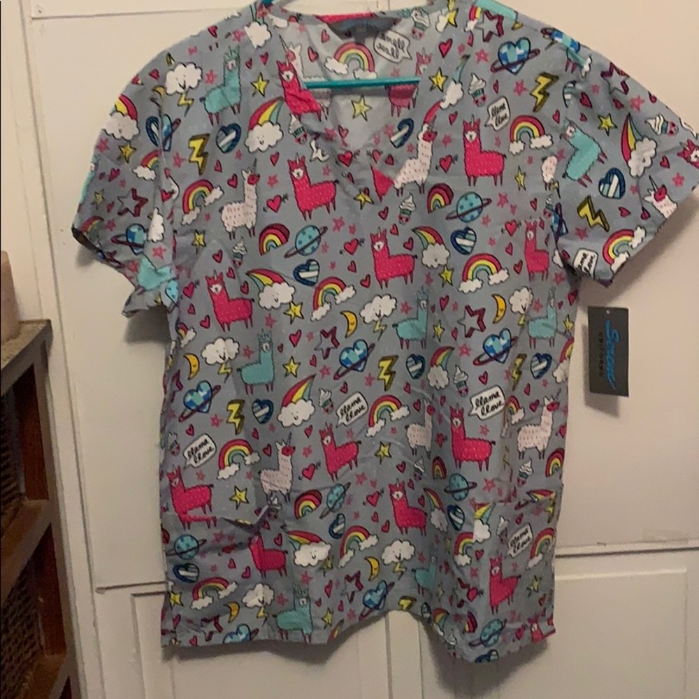 NWT Xlarge llama scrub top